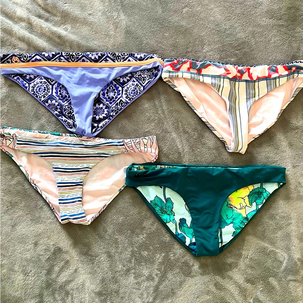 Maaji Bikini Bottoms Large 4 pairs EUC
